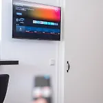 Apartamento Modernes Fussläufig Zum Schlosspark Nymphenburg Mit Guten Verkehrsanbindungen Ideal Für Business City-trips Und Events *