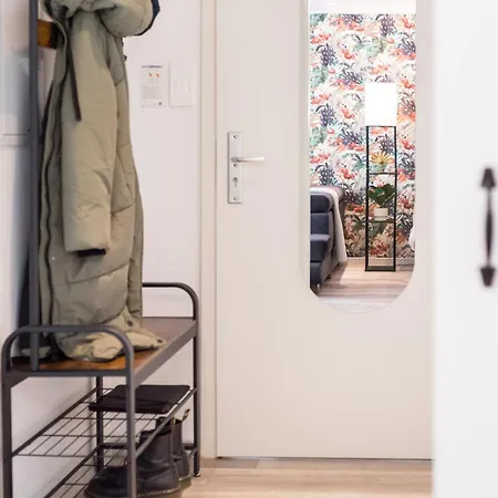 Apartmán Modernes Fusslaeufig Zum Schlosspark Nymphenburg Mit Guten Verkehrsanbindungen Ideal Fuer Business City-trips Und Events Mnichov