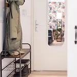 Апартаменты Modernes Bei Schlosspark Nymphenburg, Verkehrsanbindungen, Free Parking, Perfekt Fuer Business- City-trips Und Events Мюнхен